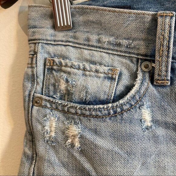 LUCKY BRAND Sz 00/24 The Cut Off Embroidered Hem Mid-Rise Denim Jean Shorts - Picture 11 of 12